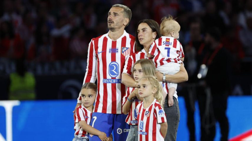 Griezmann emocionado pede desculpas aos adeptos do Atlético de Madrid