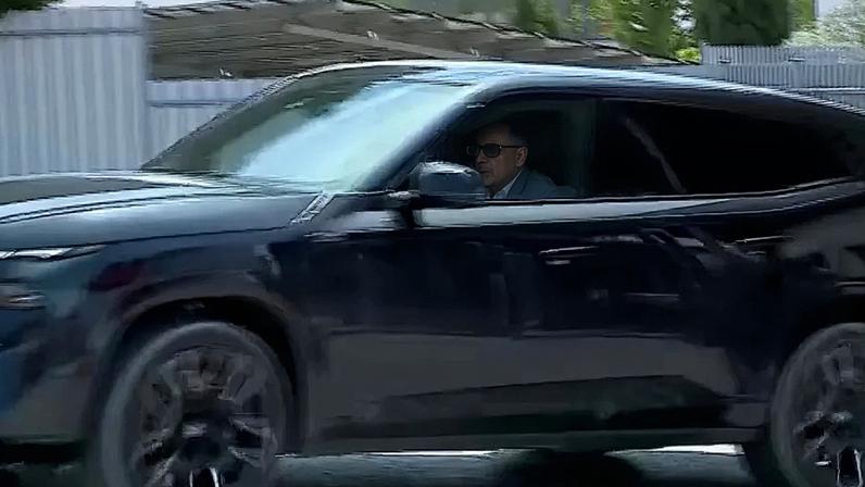 José Mourinho deixa Benfica Campus ao fim de 2 horas