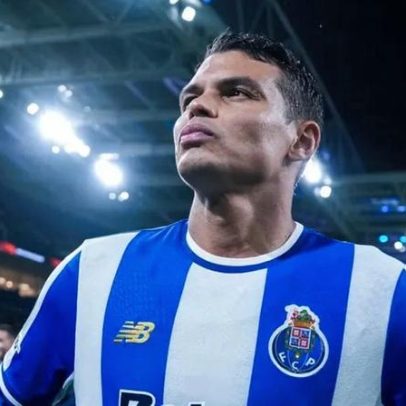 Thiago Silva volta para enfrentar questões pendentes