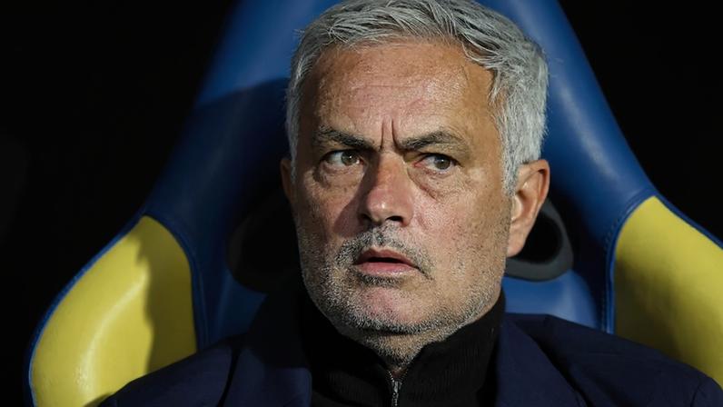 Espanhóis apontam desafio de Mourinho no Real Madrid e as vacas sagradas