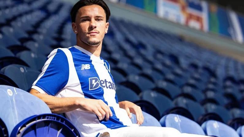 Yoan Pereira, defesa-esquerdo do FC Porto