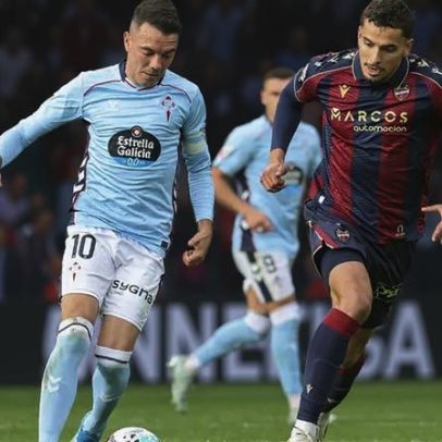 Iago Aspas renova com o Celta de Vigo por mais um ano