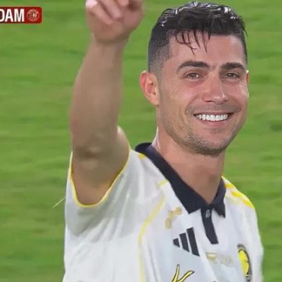 Cristiano Ronaldo chora após bisar no jogo decisivo pelo título