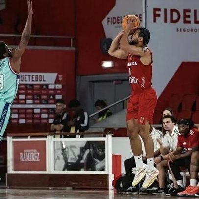 Benfica vence Oliveirense e fica à frente nas meias-finais do playoff