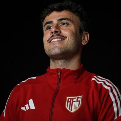 Pedro Lima assina contrato com o Sporting por cinco épocas