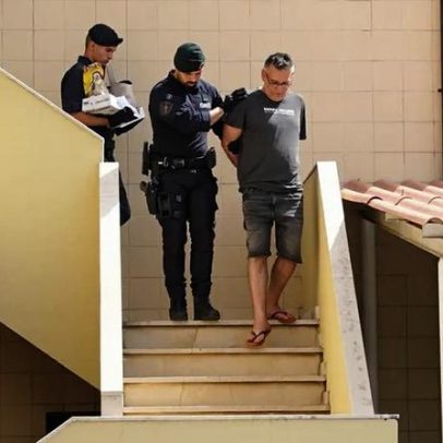 Padrasto de rapazes franceses descompensado agride-se na cela da GNR