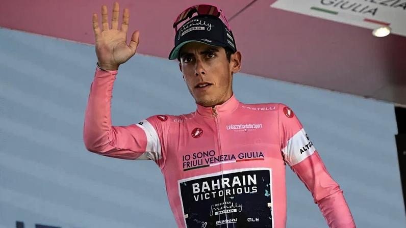 Afonso Eulálio defende camisola rosa neste sábado, pronto para lutar