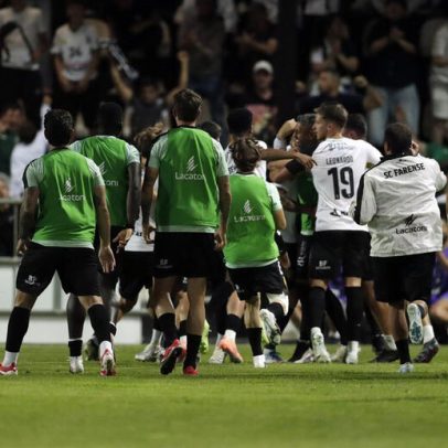 Candeias decide Farense-Belenenses com golo que ilumina algarvios