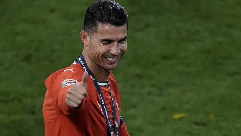 Ronaldo lidera lista dos 10 atletas mais bem pagos do mundo