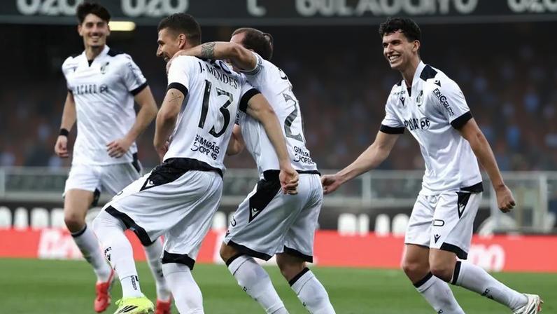 V. Guimarães sem intocáveis à entrada do verão