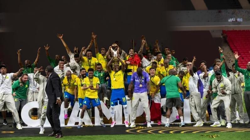 Miguel Cardoso conquista a Liga dos Campeões africana à terceira tentativa