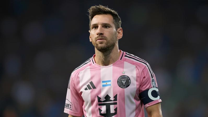 Messi é substituído e surgem sinais de alerta com o Mundial próximo
