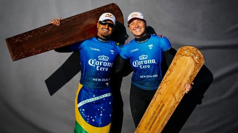 Carissa Moore e Italo Ferreira vencem em Raglan, Nova Zelândia