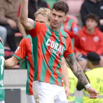 Butzke continua no Marítimo