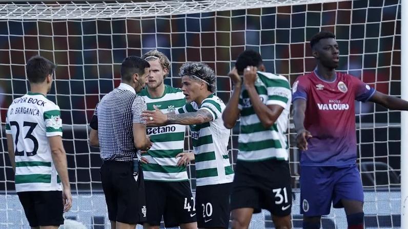 Maxi Araújo recorda Jamor e a dor de terminar a época com expulsão na final
