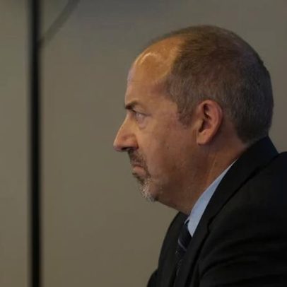 Álvaro Santos Pereira pede que travão ao crédito seja vinculativo