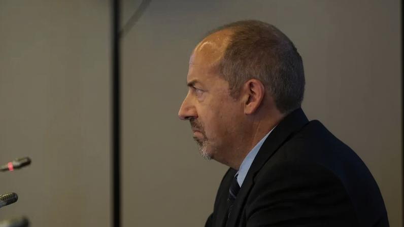 Álvaro Santos Pereira pede que travão ao crédito seja vinculativo