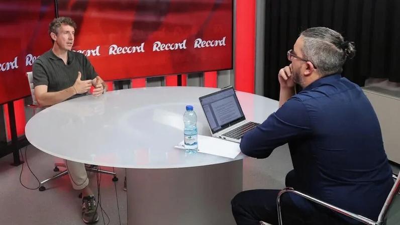 Vasco Seabra no estúdio de Record