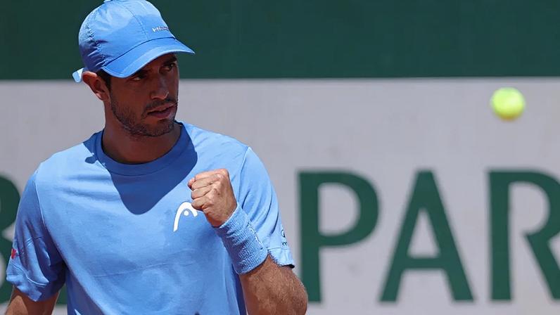 Nuno Borges celebra vitória em Roland Garros