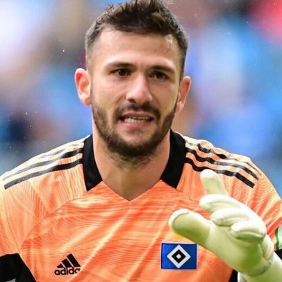 Daniel Fernandes renova contrato e inicia oitava época no Hamburgo