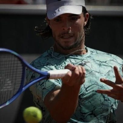 Jaime Faria vence e apura-se para a 3ª ronda de Roland Garros