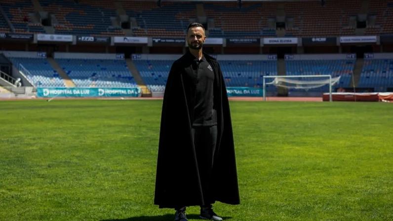 António Barbosa liderou a Académica que devolveu Coimbra à festa após subida