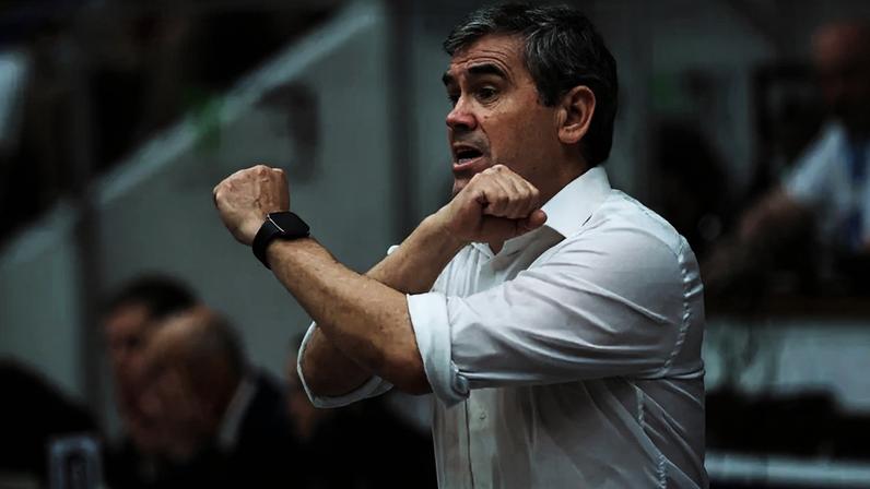 Norberto Alves celebra vitória do Benfica e prepara final com tempo