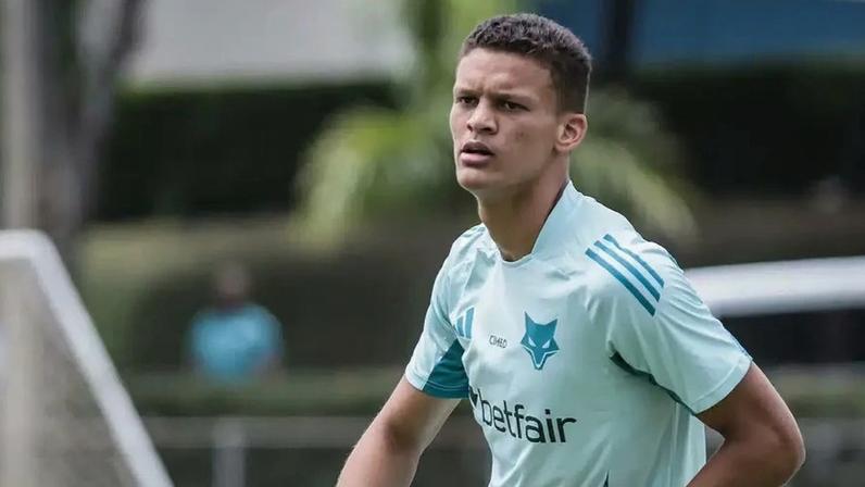 Janderson reforça a defesa do Moreirense