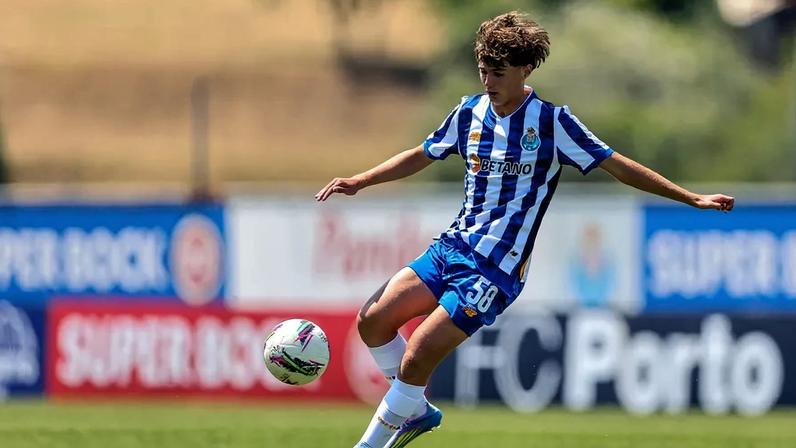 Tiago Silva ajusta-se ao estilo de jogo de Farioli