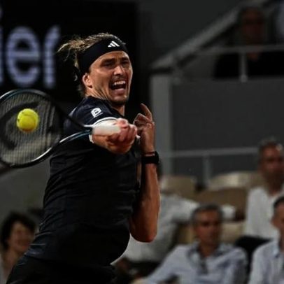 Alexander Zverev apura-se para os oitavos de Roland Garros