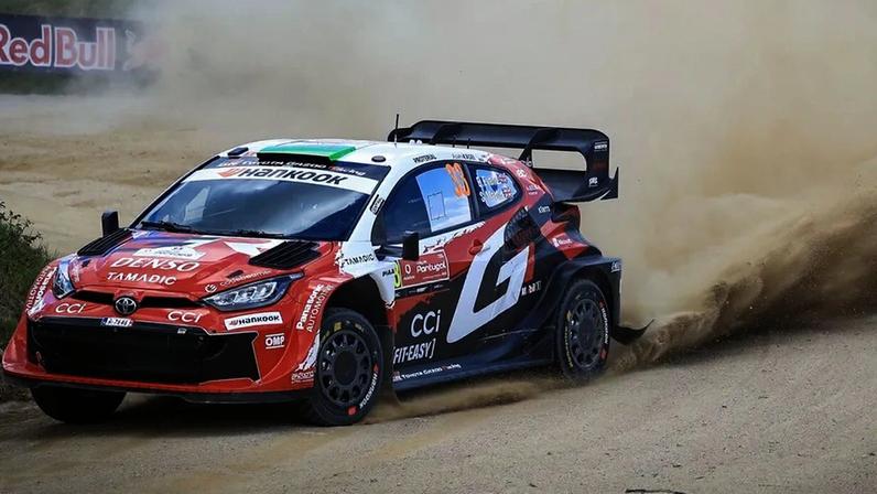 Elfyn Evans reforça liderança no Rali do Japão