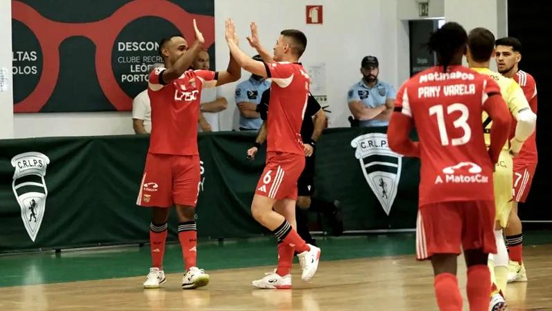 Benfica vence 4-0 e fica a uma vitória da final