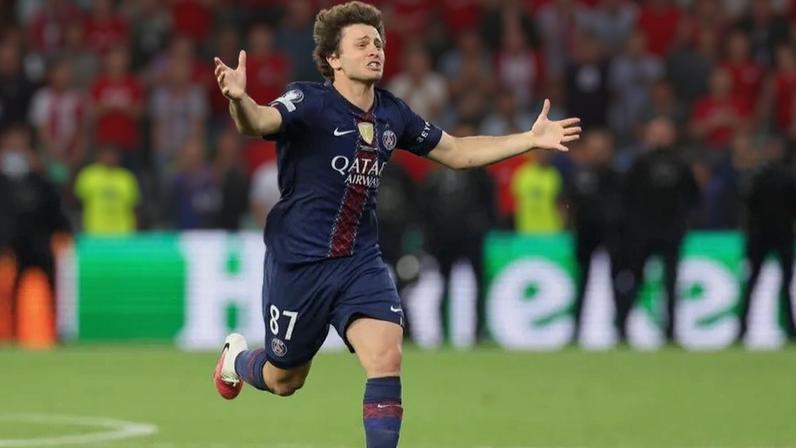 João Neves rende milhões ao Benfica com encaixe ligado ao PSG na Champions