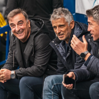 Carvalhal e Lage voltam a sentar-se no banco do Sheffield Wednesday