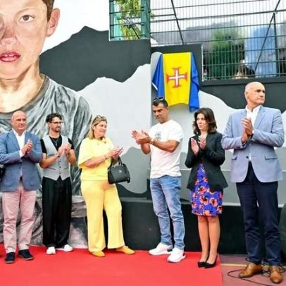 CR7 homenageado com mural em reconhecimento à carreira