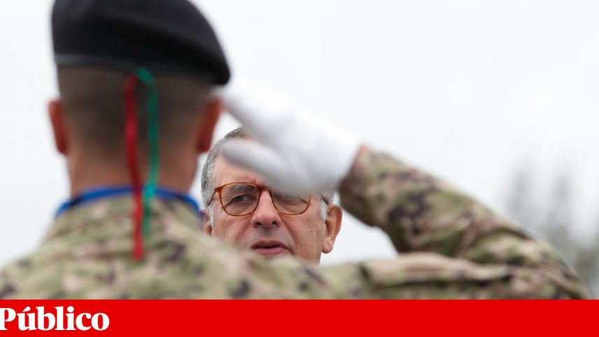 Serviço Militar obrigatório: líder da JS a Presidente, Seguro mantém posição
