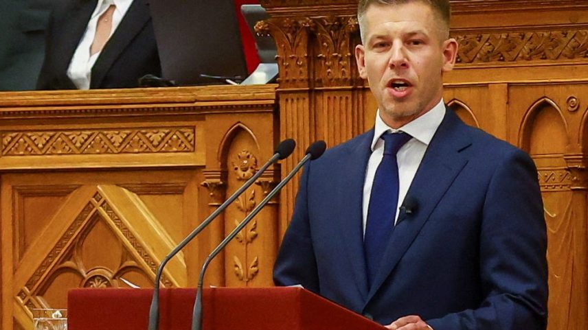 Magyar toma posse na Hungria, envia sinal à Europa e à comunidade cigana