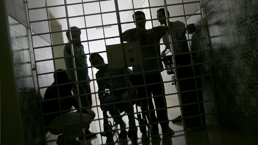 Recluso foge da cadeia de Ponta Delgada e é detido 40 minutos depois