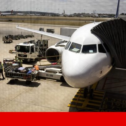 Governo prepara mudança legal para manter Menzies nos aeroportos