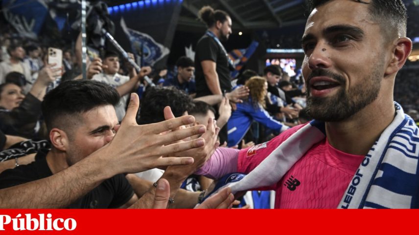 Diogo Costa na festa do 31.º título de campeão nacional de futebol do FC Porto
