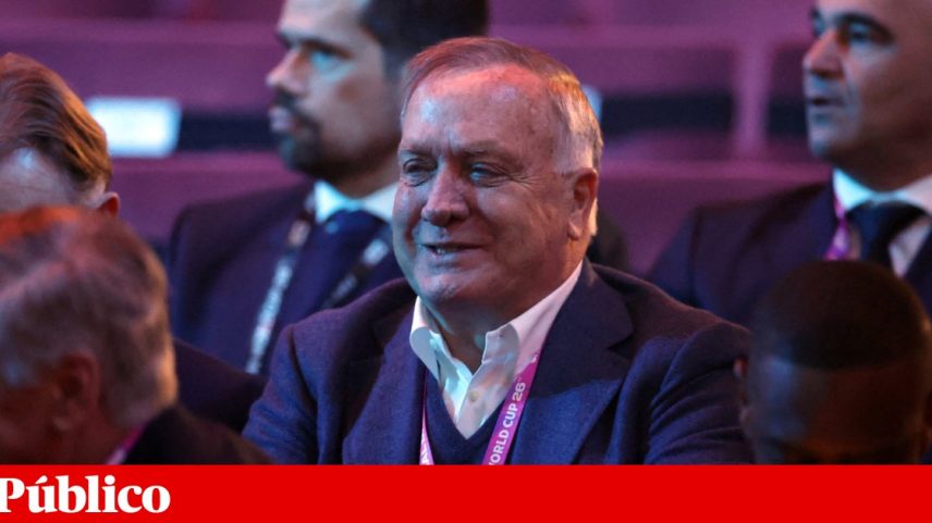 Em Curaçau, antigo selecionador manteve-se no cargo sem saber