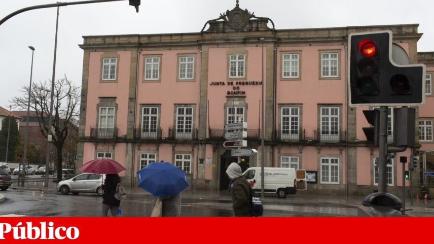 O primeiro ataque ocorreu no Campo 24 de Agosto