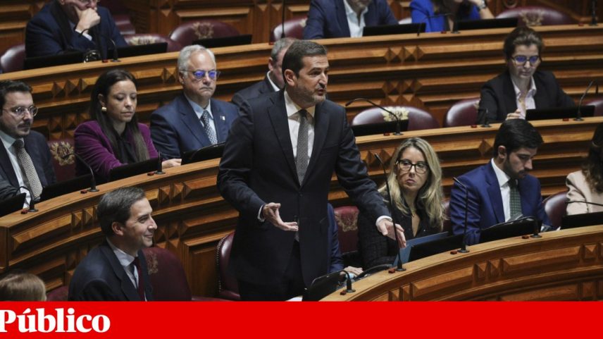 PSD defende revisão da lei da transparência, mas empurra tema para diante