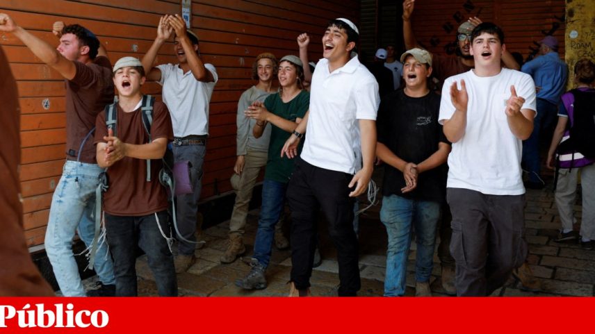 Extremistas cantam morte aos árabes e atacam jornalistas em Jerusalém