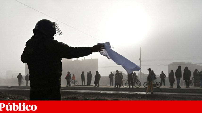 Presidente da Bolívia corta pela metade o próprio salário em reação a protestos