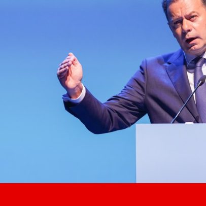 Montenegro regressa ao Parl. com polémica no MAI e relato sobre tempestades