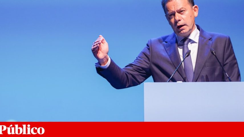 Luís Montenegro está de volta ao Parlamento nesta quarta-feira para o debate quinzenal