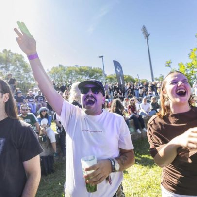 Palco JN cria ambiente alegre com música e boa disposição