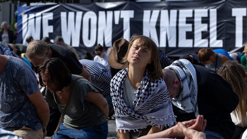 Protesta a ativista sueca Greta Thunberg com outros ativistas da Gaza Freedom Flotilla, no Bairro Europeu de Bruxelas