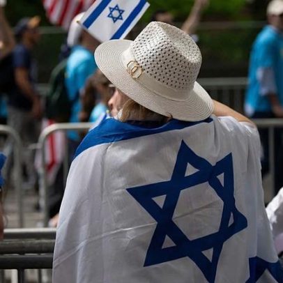 Milhares participam no desfile do Dia de Israel em Nova Iorque